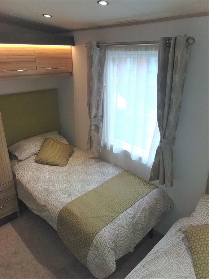 Honeydukes Holiday Lodge, Boat Of Garten, Aviemore Экстерьер фото