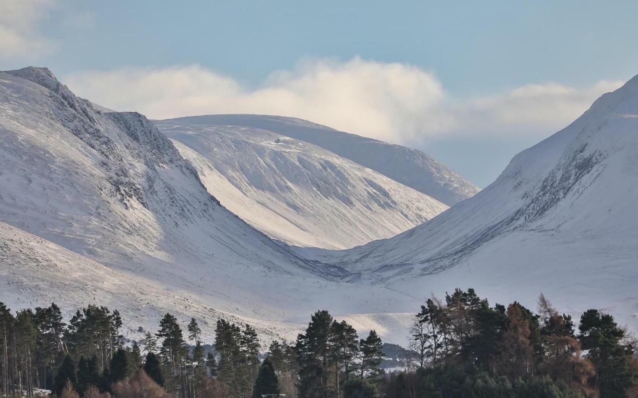 Honeydukes Holiday Lodge, Boat Of Garten, Aviemore Экстерьер фото